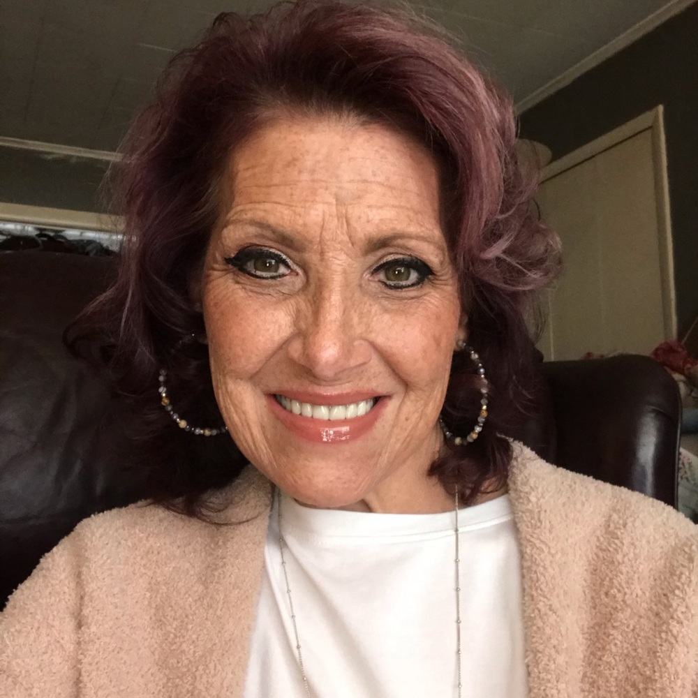 Meet your Posher, Pamela
